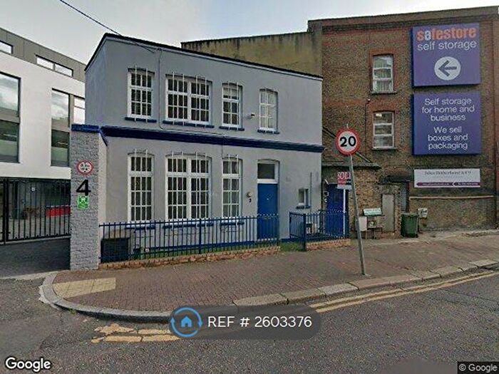 1 Bedroom Semi-Detached House To Rent In Ingate Place, Battersea, SW8