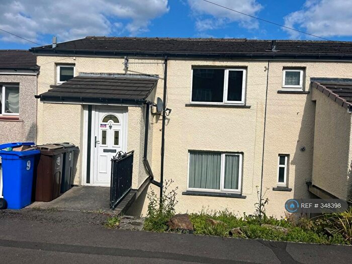 3 Bedroom Terraced House To Rent In Woodfarm Place, Sheffield, S6