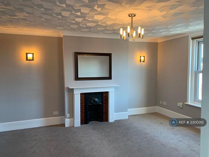 2 Bedroom Flat To Rent In Lennox Road South, Southsea, PO5
