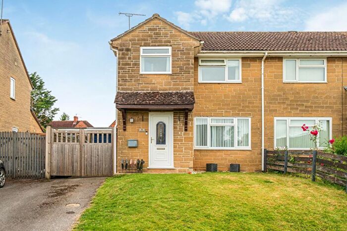 3 Bedroom Property For Sale In Henning Way, Milborne Port, Sherborne, DT9