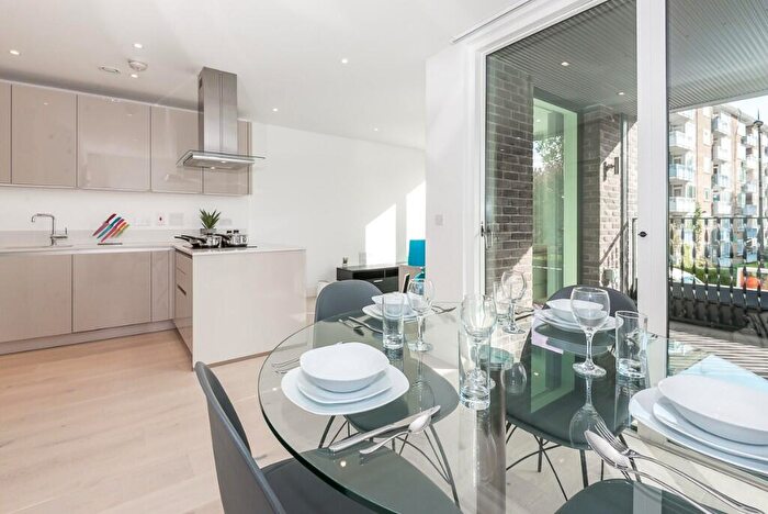 2 Bedroom Apartment To Rent In Camden Courtyards, Rochester Place, Camden, NW1