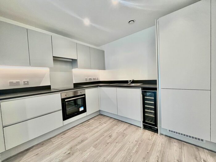 2 Bedroom Flat To Rent In Alexandra Park, Willow Road, Leeds, LS4