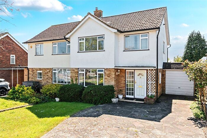 3 Bedroom Semi-Detached House For Sale In Durrant Way, Farnborough Village, BR6