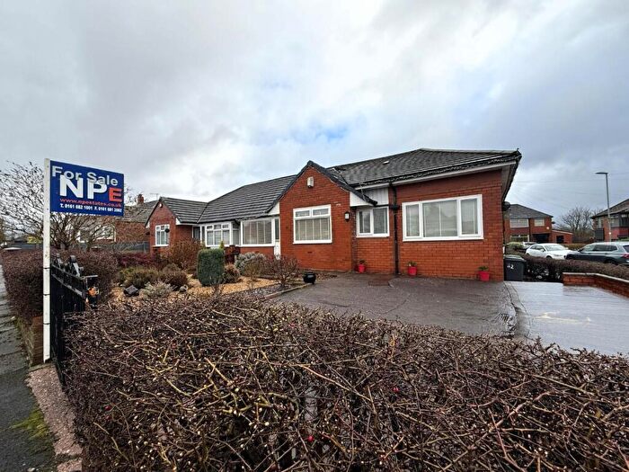 3 Bedroom Semi-Detached Bungalow For Sale In Alan Avenue, Failsworth, Manchester, M35