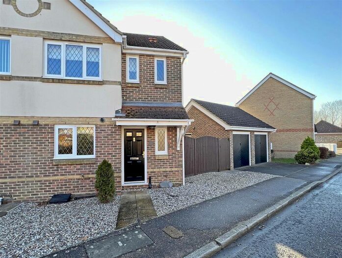 3 Bedroom Semi-Detached House To Rent In Pochard Way, Great Notley, Braintree, CM77