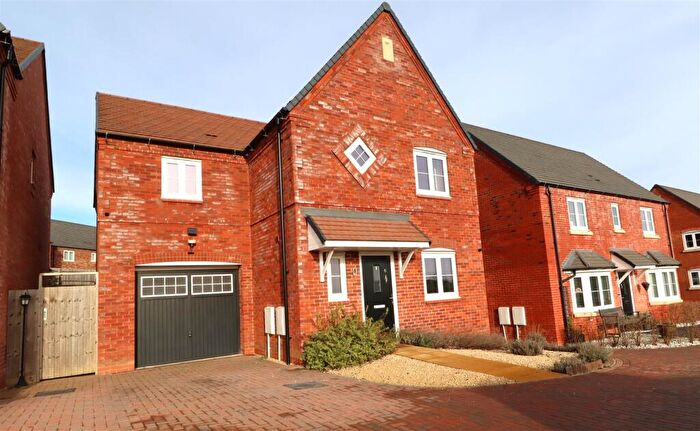 3 Bedroom Detached House For Sale In Rowett Drive, Shipston-On-Stour, CV36
