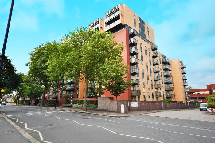 1 Bedroom Flat To Rent In London Road, Isleworth, TW7