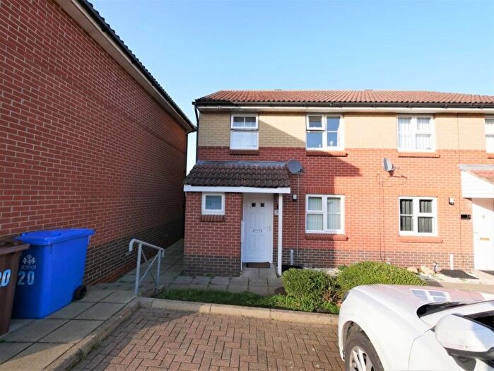 3 Bedroom Semi Detached House For Sale In Talmash Gardens, Ipswich, Suffolk, IP2