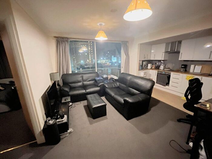 1 Bedroom Flat To Rent In Regent Court, North Bank, Lodge Road, NW8