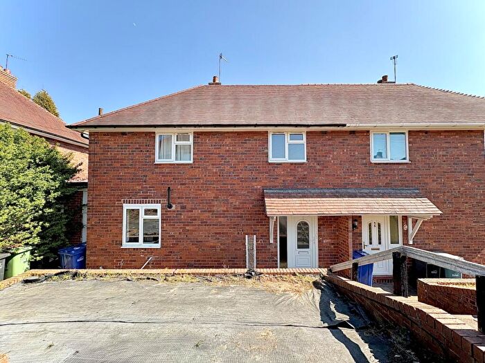3 Bedroom Semi Detached House For Sale In The Close, Lower Gornal, DY3