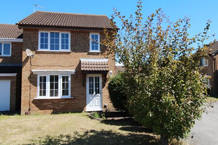 3 Bedroom Detached House To Rent In Beauchamps Gardens, Castle Dean, Bournemouth, BH7