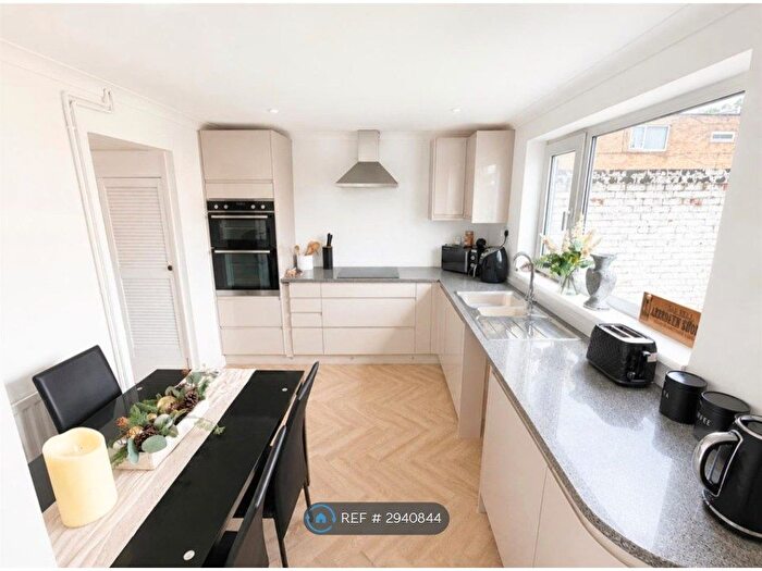 2 Bedroom Terraced House To Rent In Wilby Close, Corby, NN17