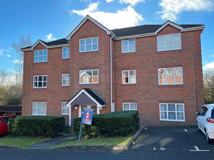 2 Bedroom Apartment To Rent In Lime Gardens, Basingstoke, RG21