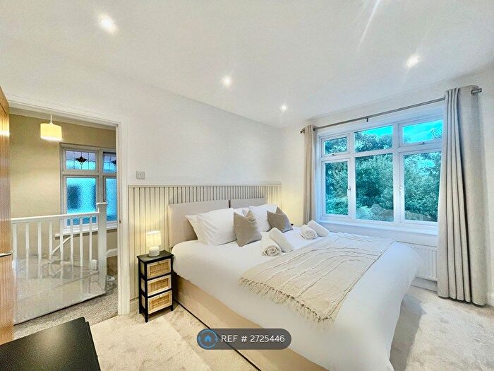 3 Bedroom Semi-Detached House To Rent In Devonshire Road, Hornchurch, RM12