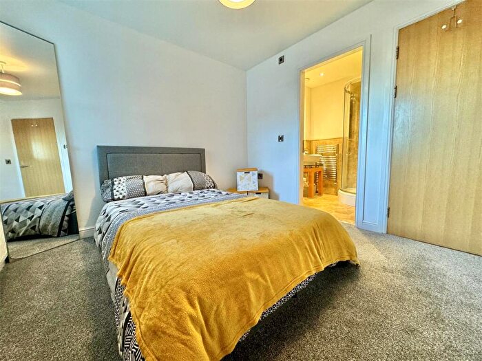 2 Bedroom Apartment To Rent In The Grange, Beever Lane, Barnsley, S75