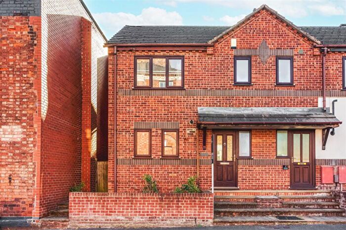 3 Bedroom End Of Terrace House For Sale In Arthur Street, Strutts Park, Derby, DE1