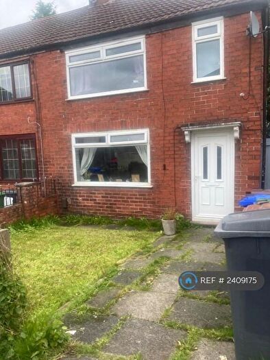 2 Bedroom End Of Terrace House To Rent In Lyme Grove, Droylsden, Manchester, M43