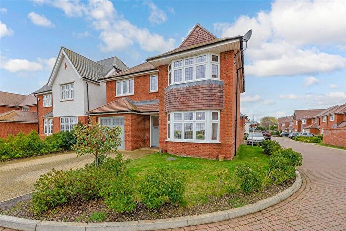 3 Bedroom Detached House For Sale In Hagelstowe Avenue, High Halstow, Rochester, Kent, ME3