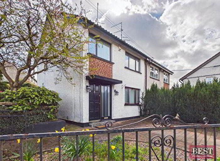 3 Bedroom Semi-Detached House For Sale In Ardallan Park, Newry, BT34