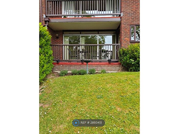 1 Bedroom Flat To Rent In Culverden Park Road, Tunbridge Wells, TN4