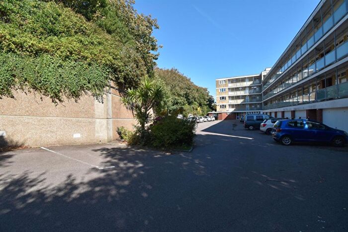 1 Bedroom Flat To Rent In Quarry Hill, St. Leonards-On-Sea, TN38