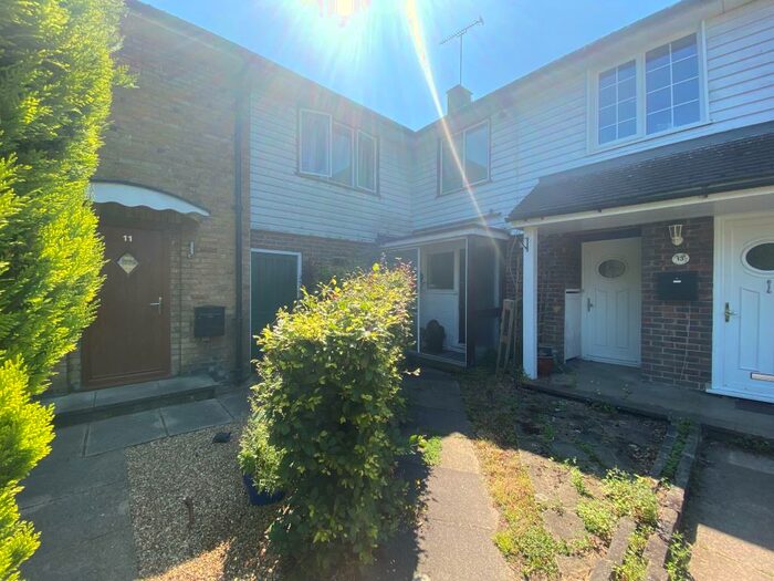 4 Bedroom Terraced House To Rent In Clive Green, Bracknell, RG12
