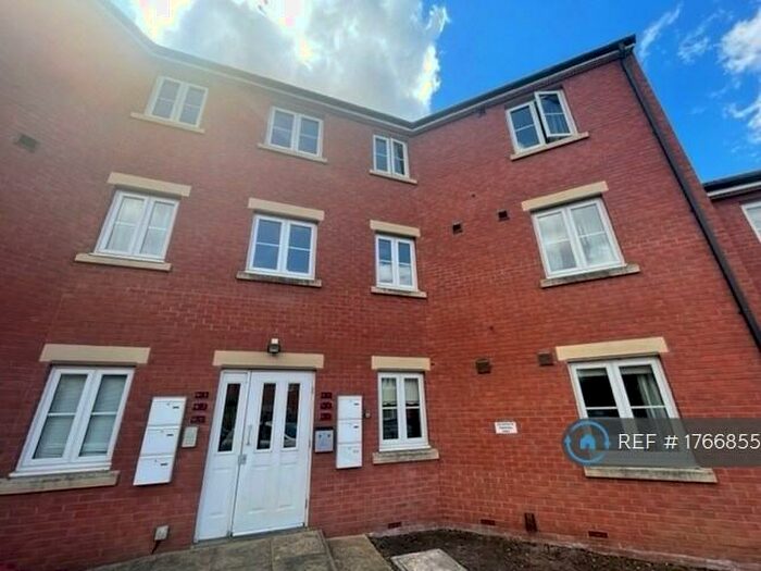 2 Bedroom Flat To Rent In Primmers Place, Westbury, BA13