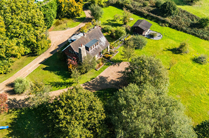 4 Bedroom Bungalow For Sale In Sloop Lane, Scaynes Hill, RH17