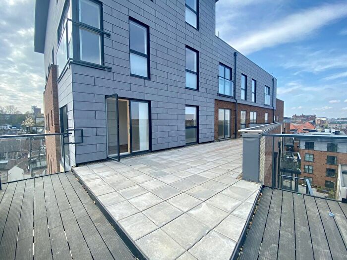 2 Bedroom Apartment To Rent In Lords Gardens, NR1
