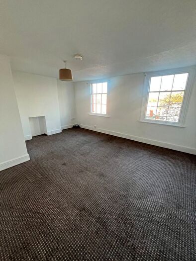 2 Bedroom Flat To Rent In Chapelgate Court, Retford, DN22
