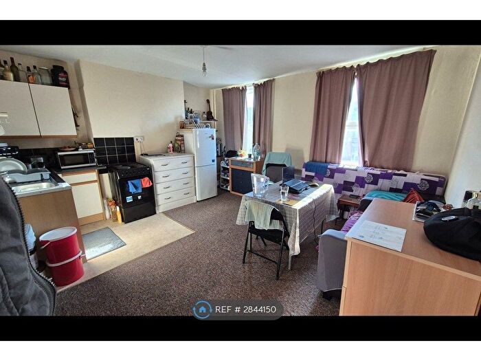 1 Bedroom Flat To Rent In Bedford Road, Reading, RG1