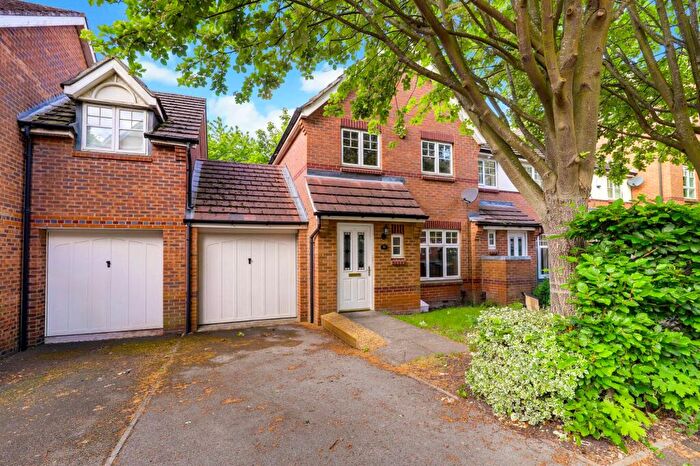 3 Bedroom Terraced House For Sale In Sheridan Way, Nottingham, NG5