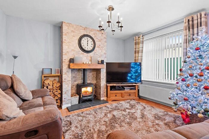 3 Bedroom End Of Terrace House For Sale In Craigmark Place, Irvine, North Ayrshire, KA11