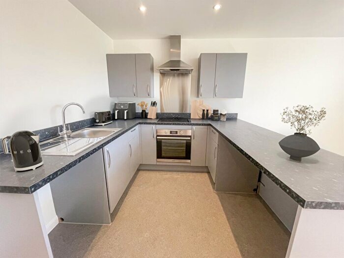1 Bedroom Apartment For Sale In Warmwell Road, Crossways, Dorchester, DT2
