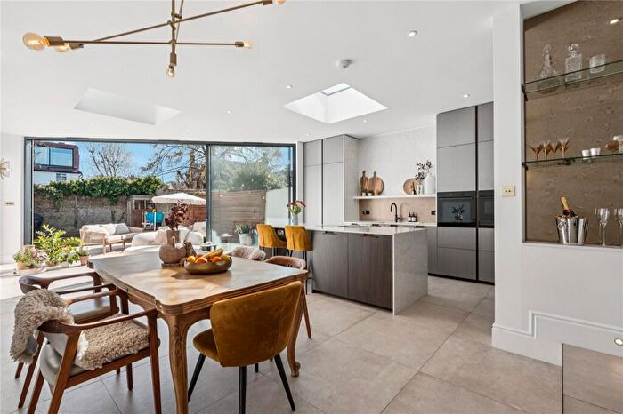 5 Bedroom House For Sale In Roseneath Road, SW11