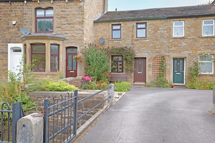 2 Bedroom Cottage For Sale In Water Street, Earby, BB18