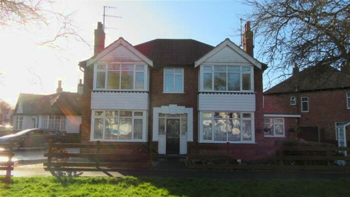 1 Bedroom Flat To Rent In Saxby Avenue, Skegness, Lincolnshire, PE25