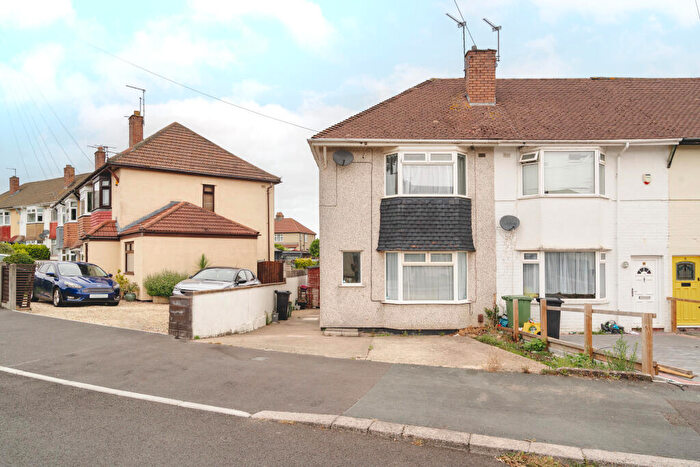 3 Bedroom End Of Terrace House For Sale In Branksome Drive, Filton, Bristol, BS34