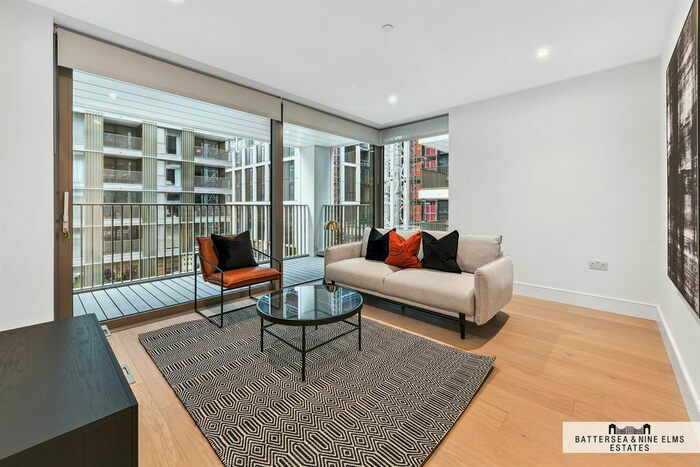 2 Bedroom Flat To Rent In Palmer Road, London, SW11