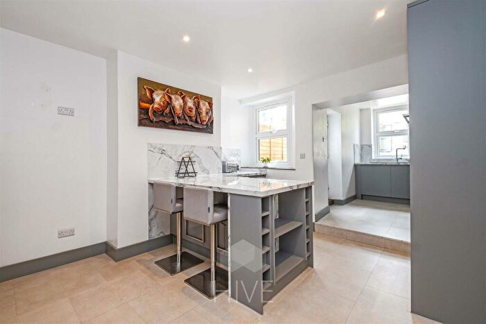 3 Bedroom Terraced House For Sale In Bell Street, Swanage, BH19