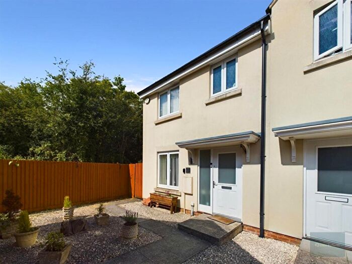 3 Bedroom Semi-Detached House To Rent In Hackett Place, Trowbridge, BA14