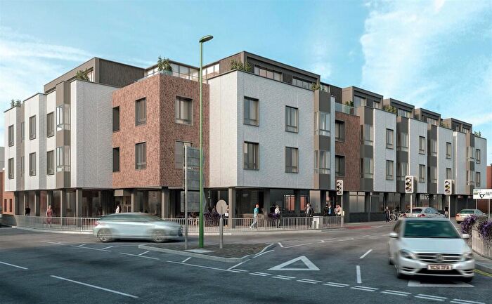 2 Bedroom Flat To Rent In Southgate, Chichester, PO19
