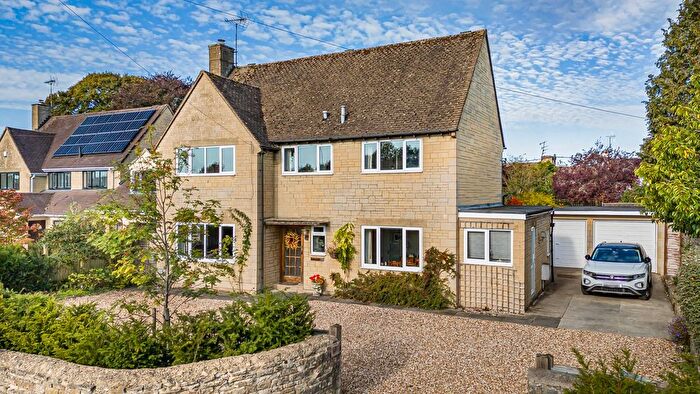3 Bedroom Detached House For Sale In The Whiteway, Cirencester, Gloucestershire, GL7