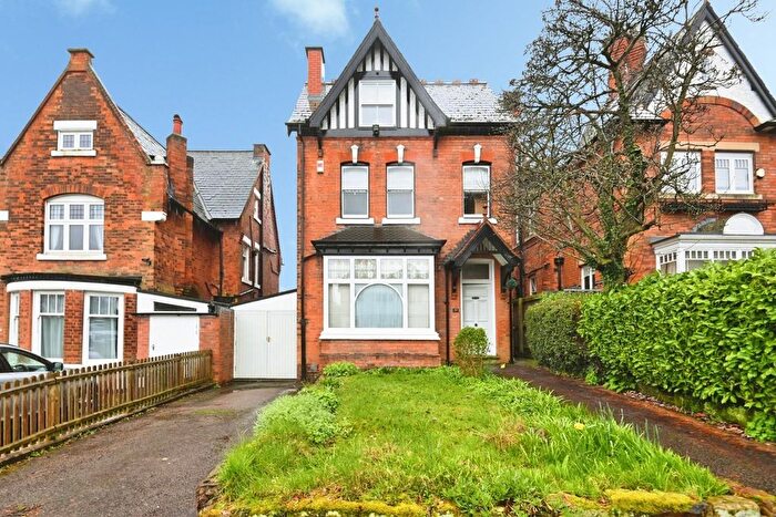 4 Bedroom Detached House For Sale In Bishops Road, Sutton Coldfield, B73