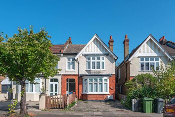 2 Bedroom Maisonette To Rent In Arran Road, Catford, London, SE6