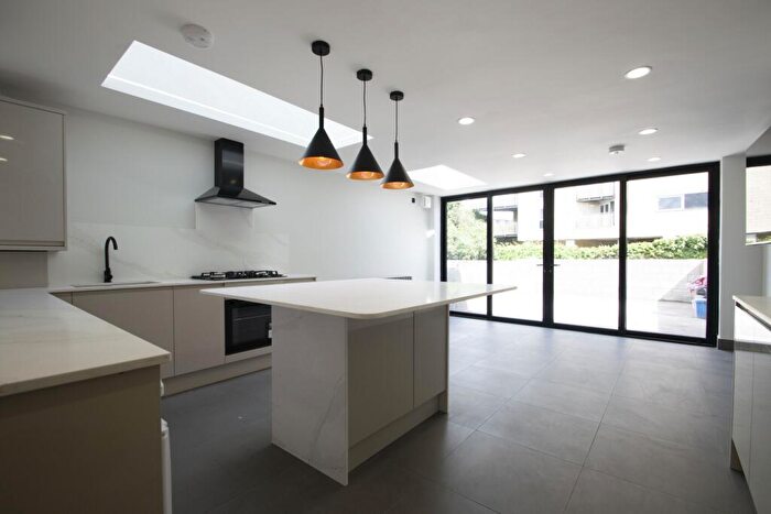 7 Bedroom House To Rent In Rhymney Street, Cathays, CF24