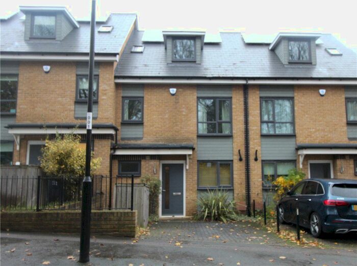 3 Bedroom Terraced House To Rent In Stanhope Road, Croydon, CR0