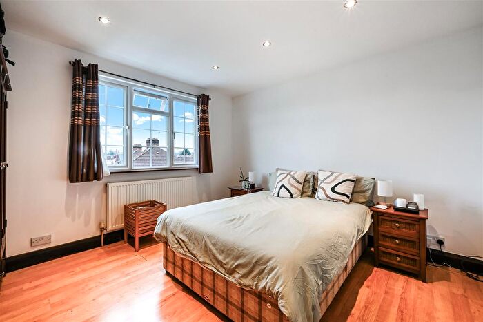 5 Bedroom Property To Rent In Buckleigh Avenue, London, SW20