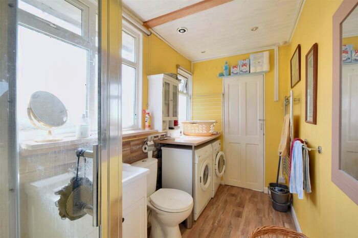 2 Bedroom Detached Bungalow For Sale In Riverside, Repps With Bastwick, Great Yarmouth, NR29