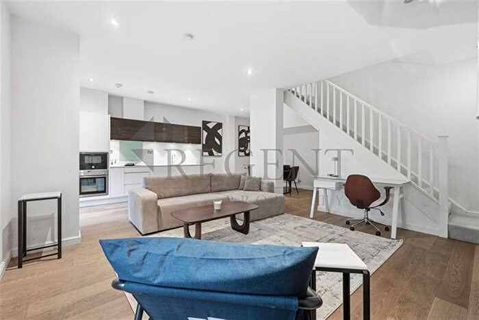 2 Bedroom Flat For Sale In Lewis Road, Richmond, TW10
